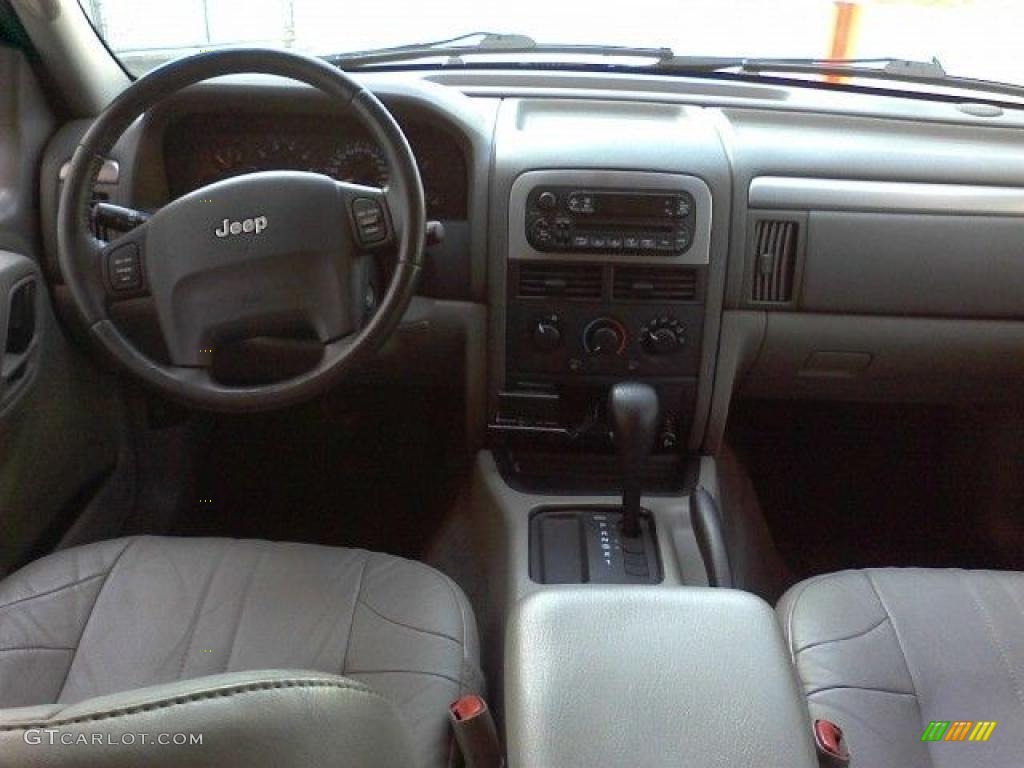 2004 Grand Cherokee Laredo - Graphite Metallic / Dark Slate Gray photo #5