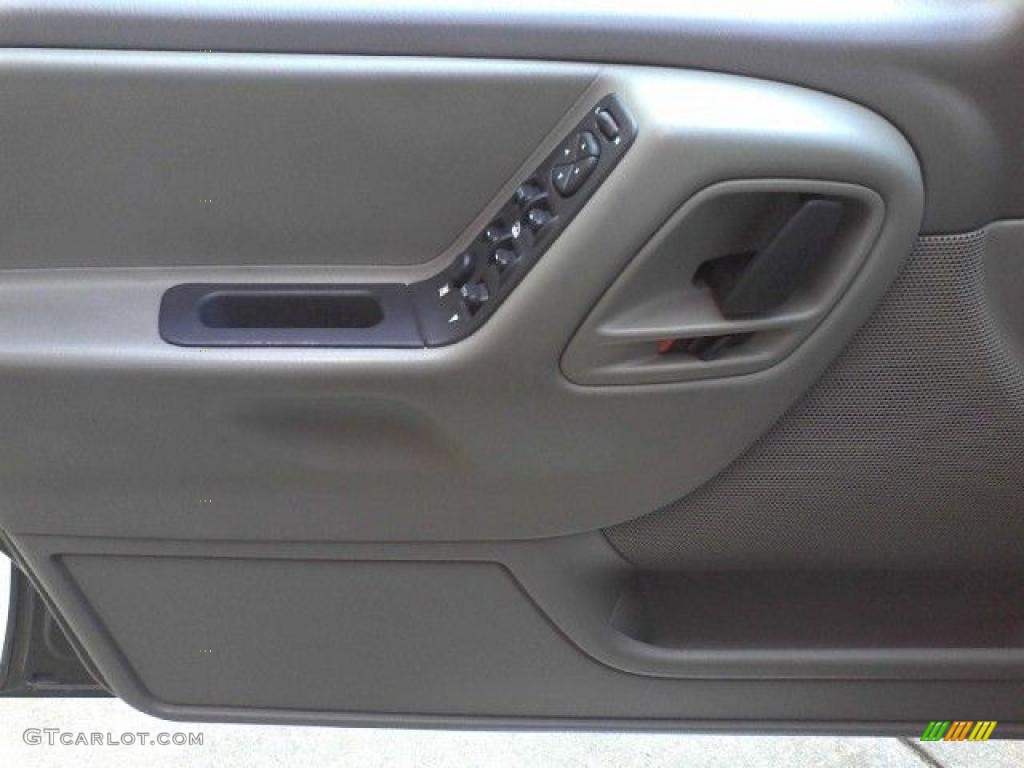 2004 Grand Cherokee Laredo - Graphite Metallic / Dark Slate Gray photo #12