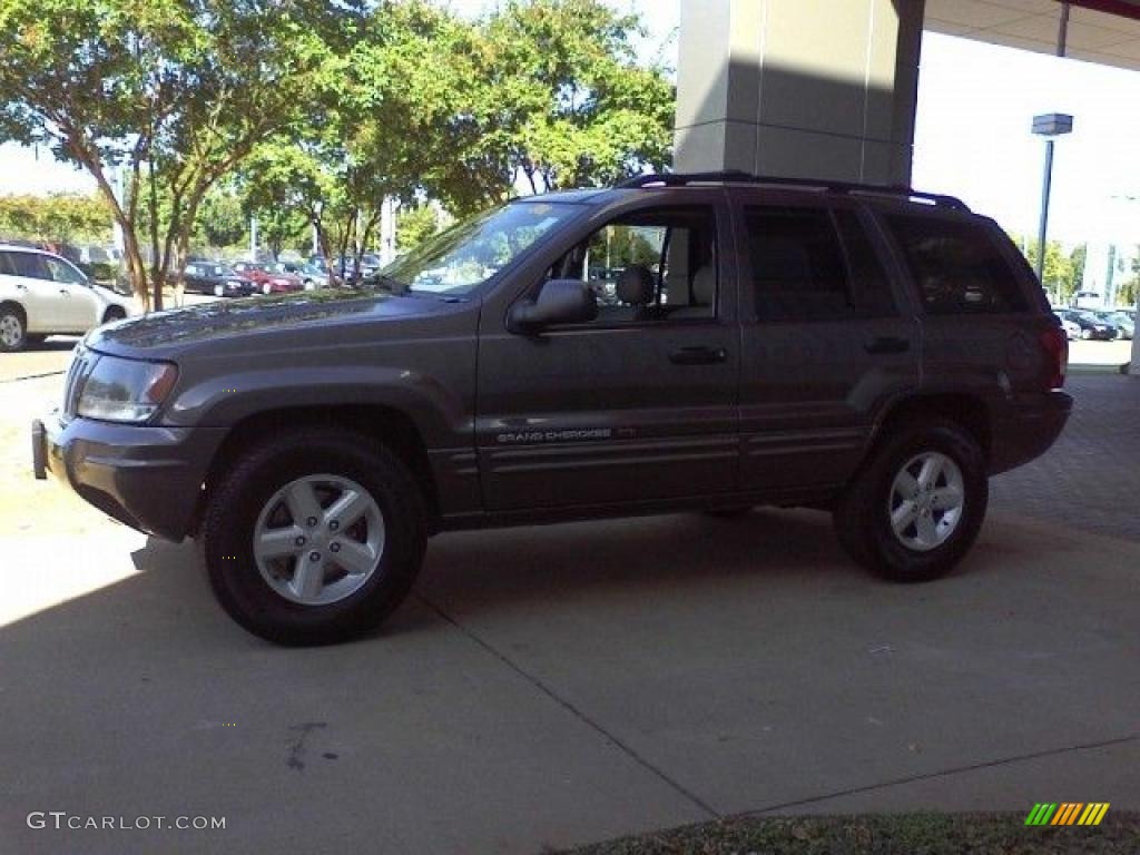 2004 Grand Cherokee Laredo - Graphite Metallic / Dark Slate Gray photo #18