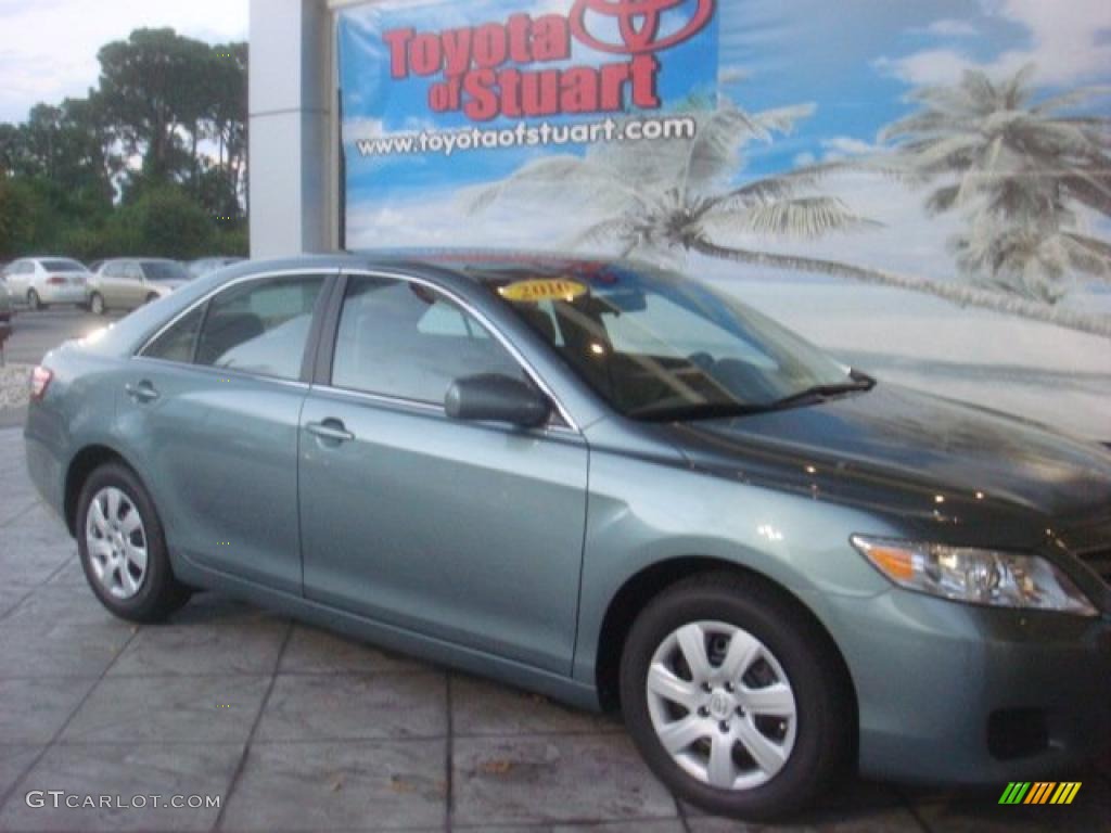 2010 Camry LE - Aloe Green Metallic / Ash Gray photo #2