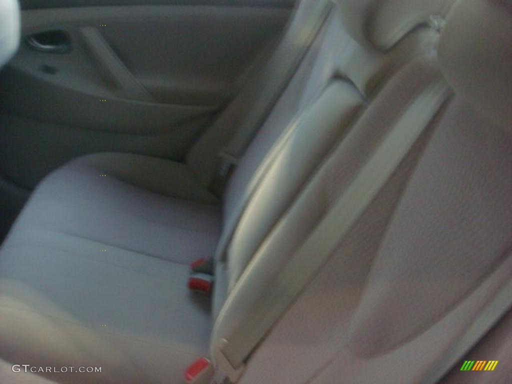 2010 Camry LE - Aloe Green Metallic / Ash Gray photo #15