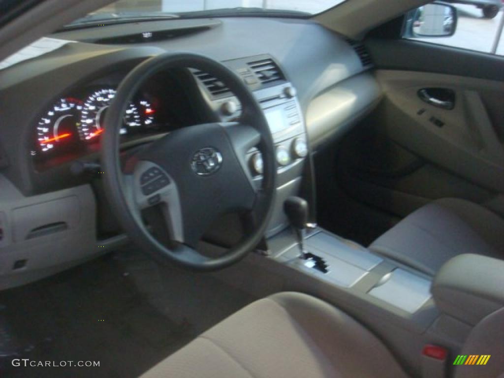 2010 Camry LE - Aloe Green Metallic / Ash Gray photo #16