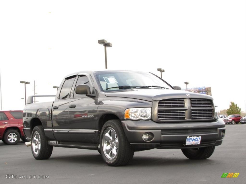 2004 Ram 1500 SLT Quad Cab - Graphite Metallic / Dark Slate Gray photo #2