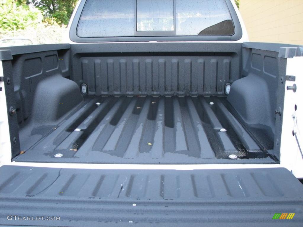 2002 F150 Lariat SuperCrew - Oxford White / Medium Parchment photo #6