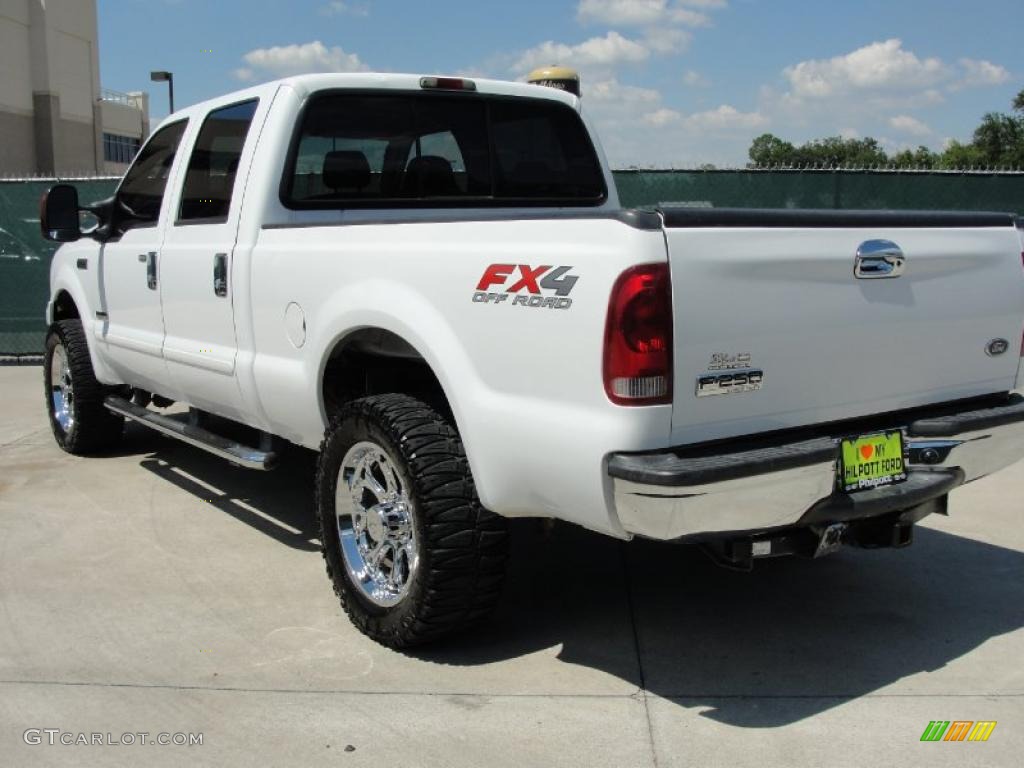 2005 F250 Super Duty XLT Crew Cab 4x4 - Oxford White / Tan photo #5