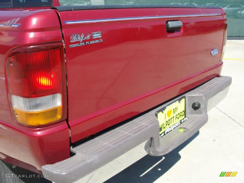 1995 Ranger XLT SuperCab - Laser Red Metallic / Grey photo #24