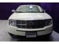 2007 Creme Brulee Metallic Lincoln MKX   photo #2