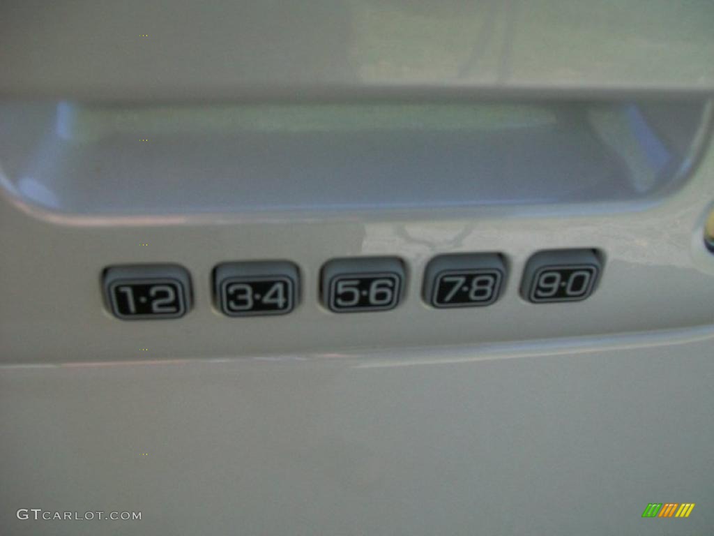 2010 F150 Lariat SuperCrew - White Platinum Metallic Tri Coat / Tan photo #13