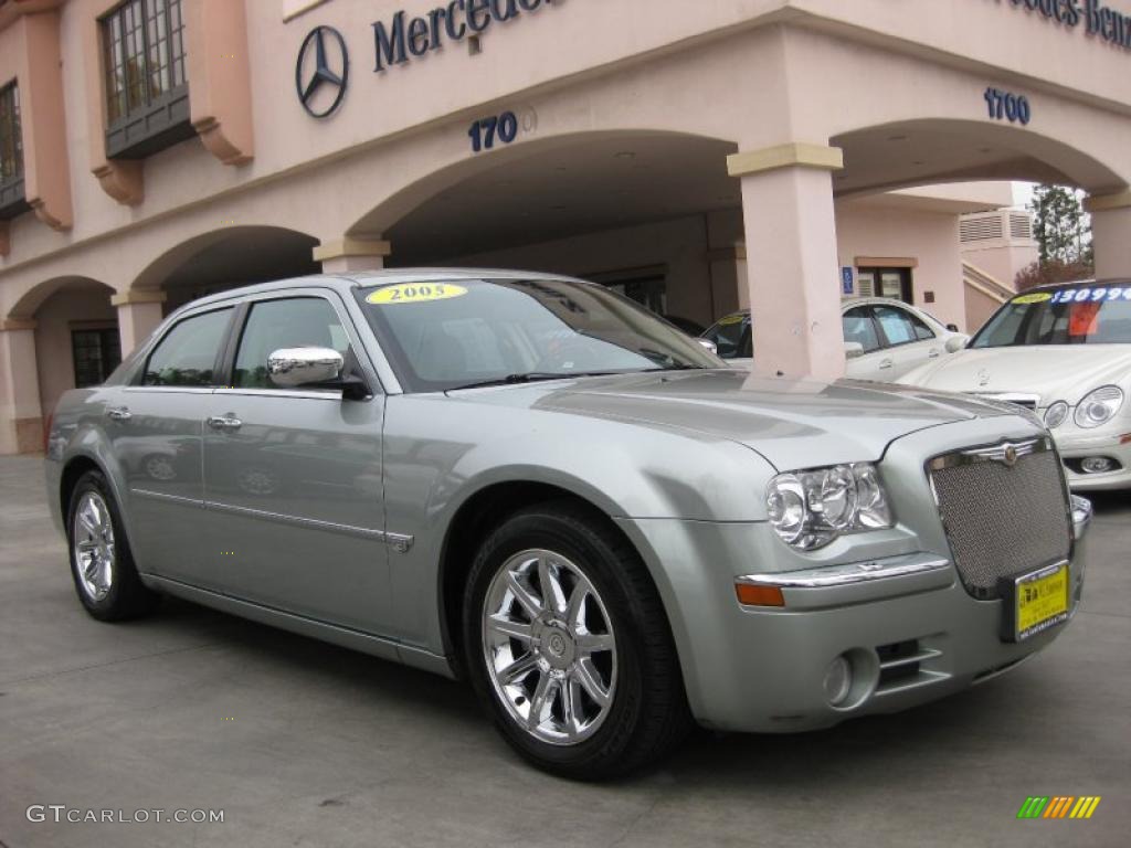 2005 300 C HEMI - Satin Jade Pearl / Dark Slate Gray/Light Graystone photo #1