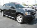 Black - Avalanche LTZ 4WD Photo No. 3