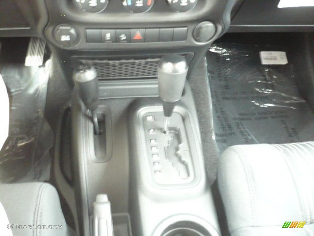 2011 Wrangler Sport 4x4 - Flame Red / Black photo #16