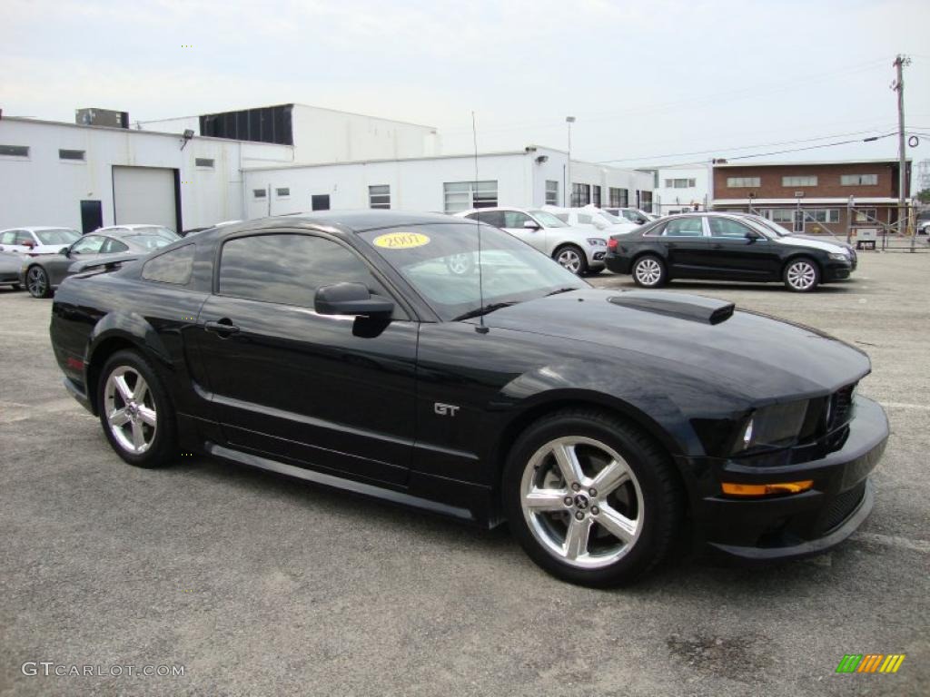 2007 Mustang GT Deluxe Coupe - Black / Black/Red photo #6