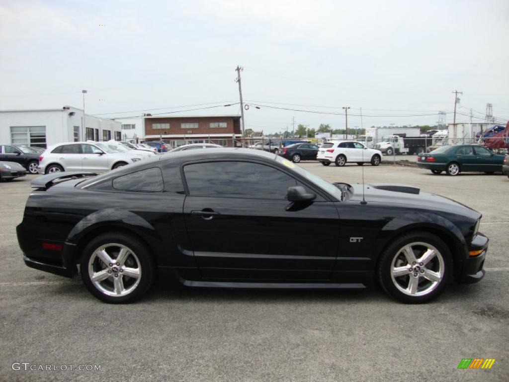 2007 Mustang GT Deluxe Coupe - Black / Black/Red photo #7