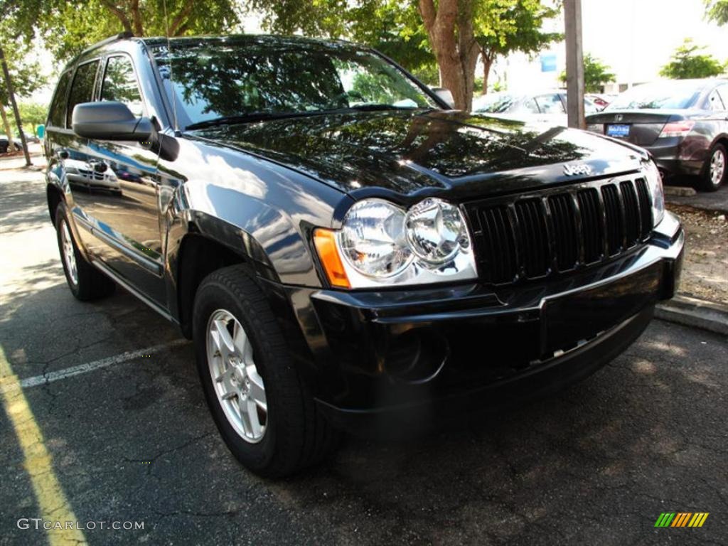 2007 Grand Cherokee Laredo - Black / Medium Slate Gray photo #1