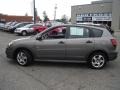 2004 Shadow Gray Pontiac Vibe   photo #2