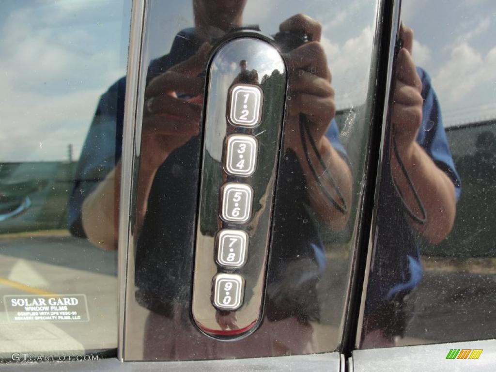 2006 Explorer Eddie Bauer - Redfire Metallic / Stone photo #23