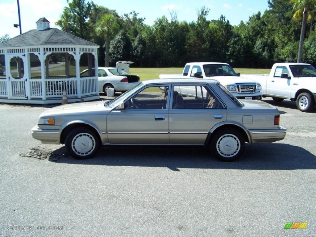 1988 Maxima GL - Champagne Pearl Metallic / Beige photo #8