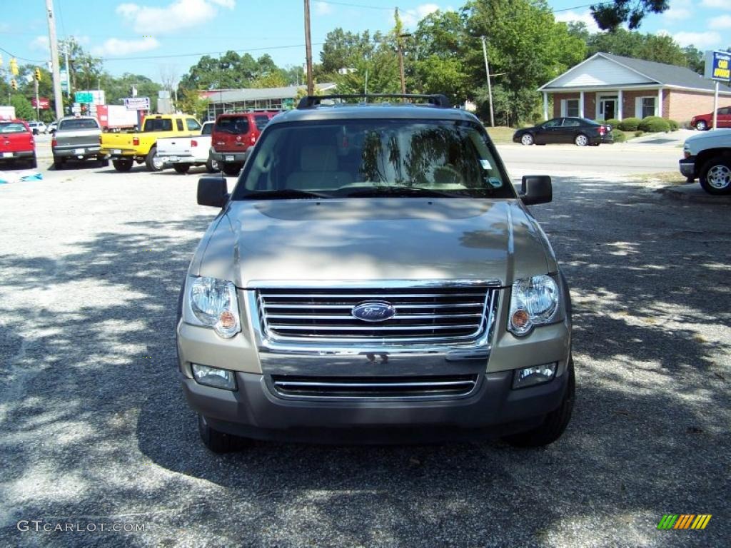 2006 Explorer XLT - Pueblo Gold Metallic / Stone photo #2