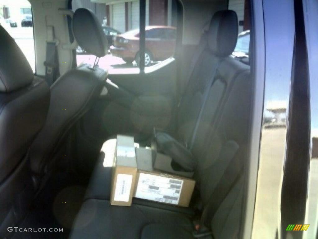 2011 Frontier Pro-4X Crew Cab 4x4 - Super Black / Charcoal Leather photo #10
