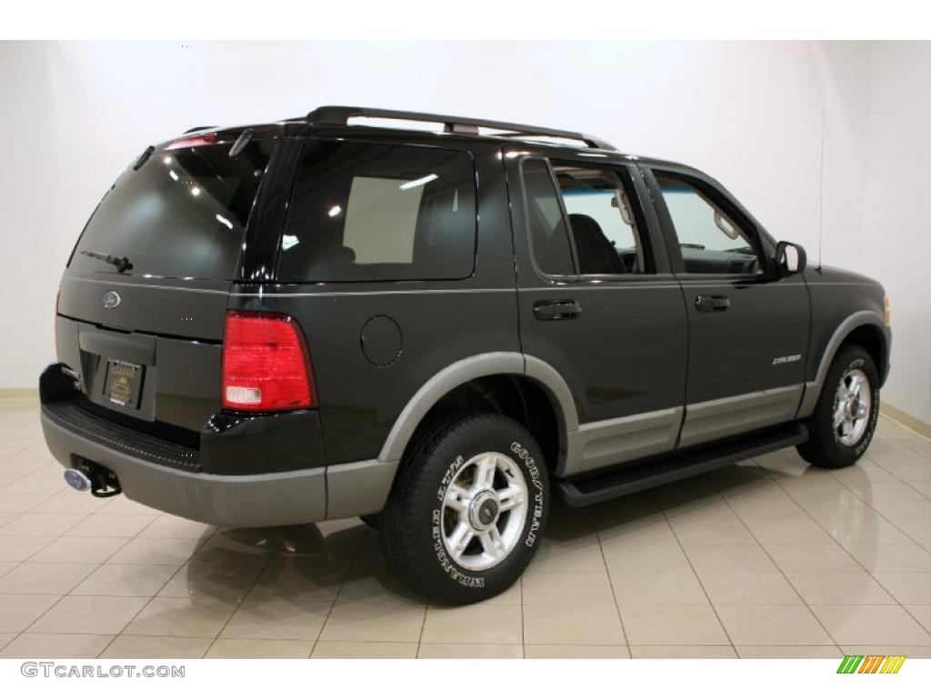 2002 Explorer XLT - Black Clearcoat / Graphite photo #7