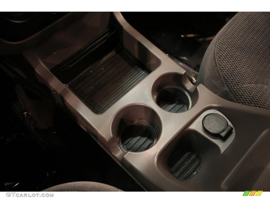2002 Explorer XLT - Black Clearcoat / Graphite photo #16