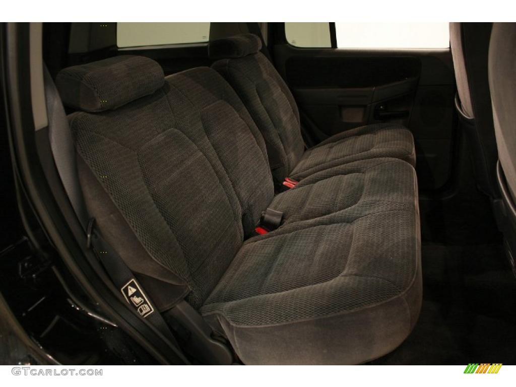 2002 Explorer XLT - Black Clearcoat / Graphite photo #19