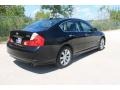 Black Obsidian - M 35x Sedan Photo No. 3