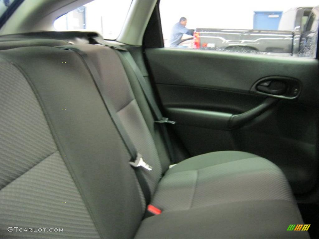 2007 Focus ZX5 SES Hatchback - Dark Toreador Red Metallic / Charcoal photo #7