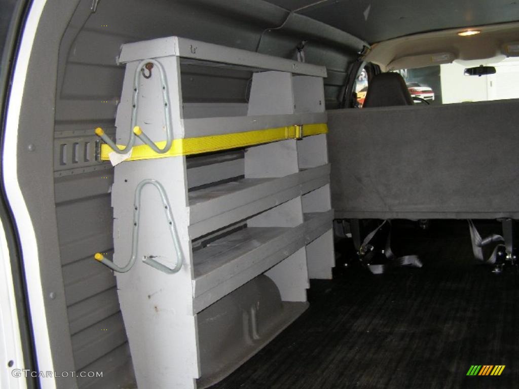 2007 Savana Van 1500 Cargo - Summit White / Medium Pewter photo #9