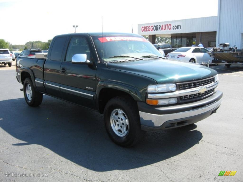 Forest Green Metallic Chevrolet Silverado 1500