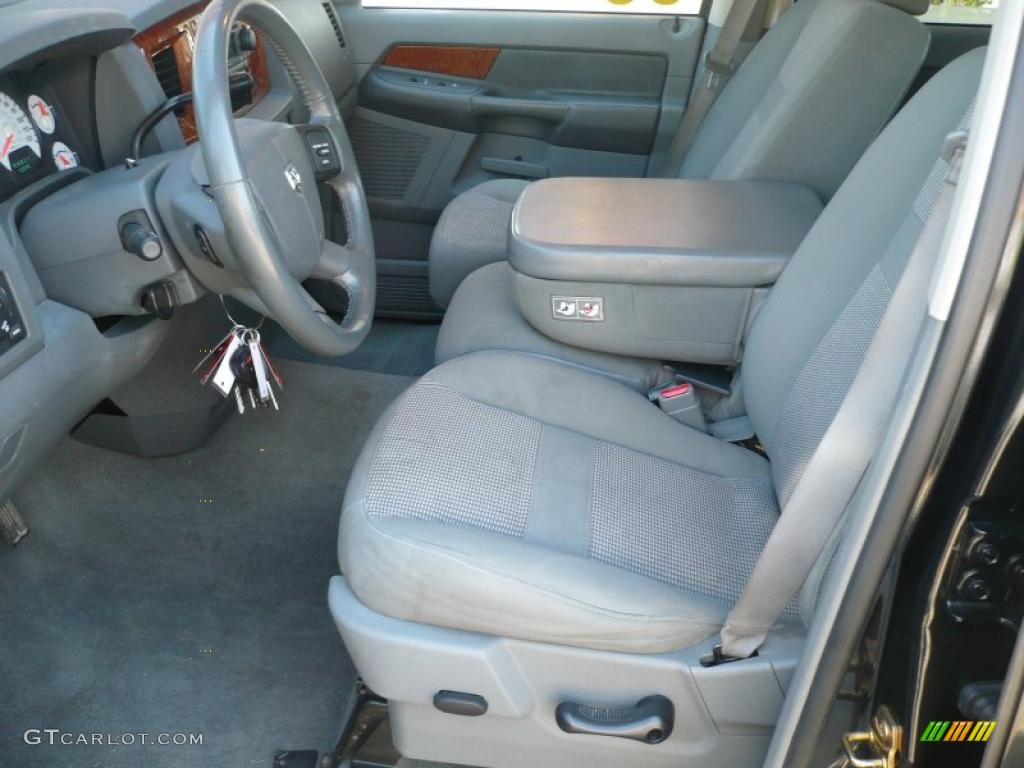 2006 Ram 1500 SLT Quad Cab 4x4 - Brilliant Black Crystal Pearl / Medium Slate Gray photo #9