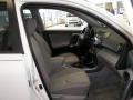 Super White - RAV4 4WD Photo No. 15