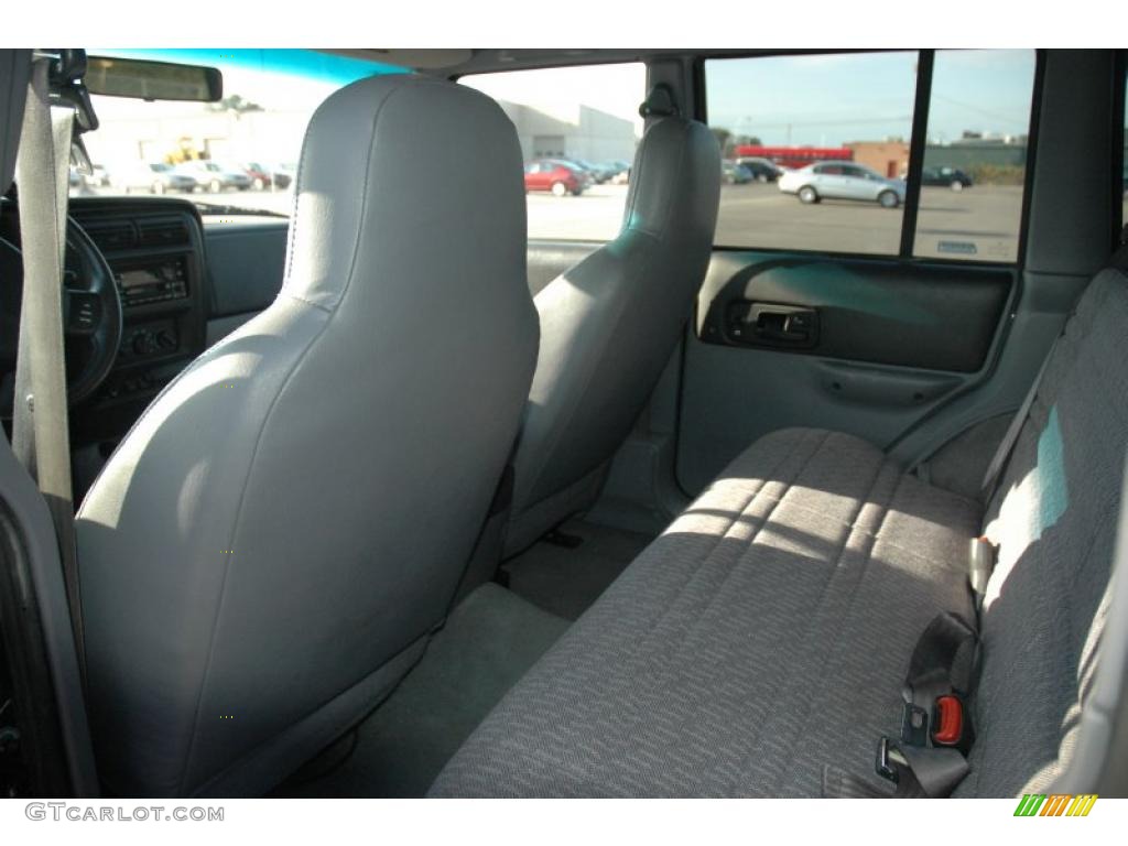 1998 Cherokee Sport 4x4 - Deep Amethyst Pearl / Mist Gray photo #12