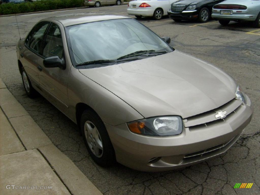 2003 Cavalier Sedan - Sandrift Metallic / Neutral Beige photo #6