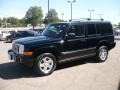 Black Clearcoat - Commander Sport 4x4 Photo No. 2