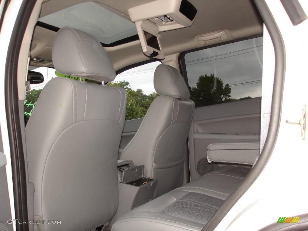 2007 Grand Cherokee Limited 4x4 - Stone White / Medium Slate Gray photo #11