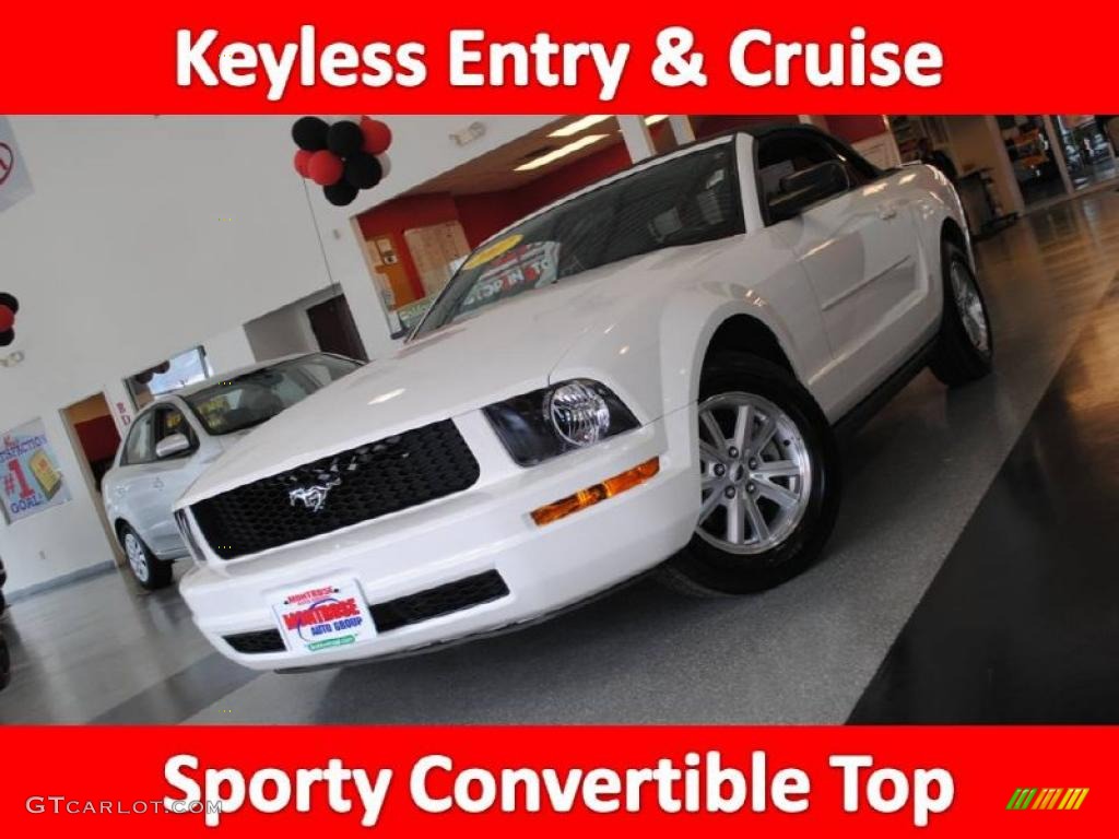 2007 Mustang V6 Deluxe Convertible - Performance White / Dark Charcoal photo #1