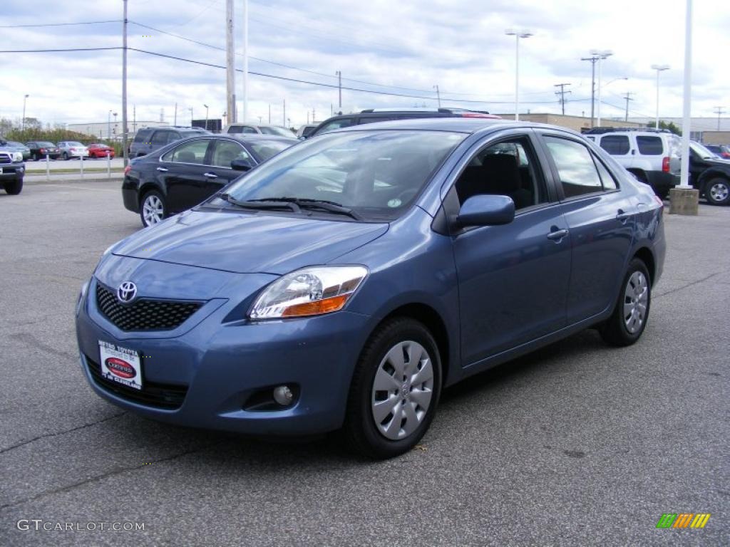 2010 Yaris Sedan - Pacific Blue Metallic / Dark Charcoal photo #7