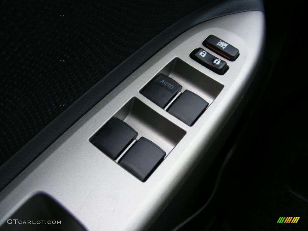 2010 Yaris Sedan - Pacific Blue Metallic / Dark Charcoal photo #24