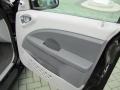 Black - PT Cruiser  Photo No. 18