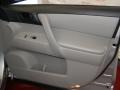 Classic Silver Metallic - Highlander  Photo No. 26