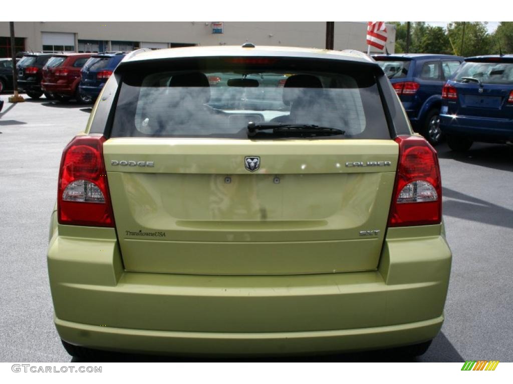 2010 Caliber SXT - Optic Green Metallic / Dark Slate Gray photo #24