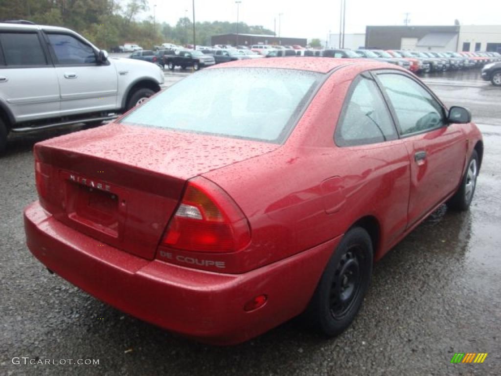 2002 Mirage DE Coupe - Phoenix Red / Black photo #2
