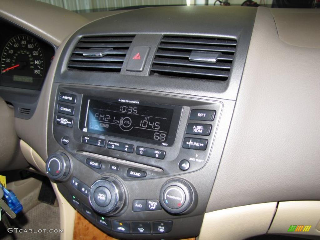 2003 Accord EX V6 Sedan - Taffeta White / Ivory photo #15