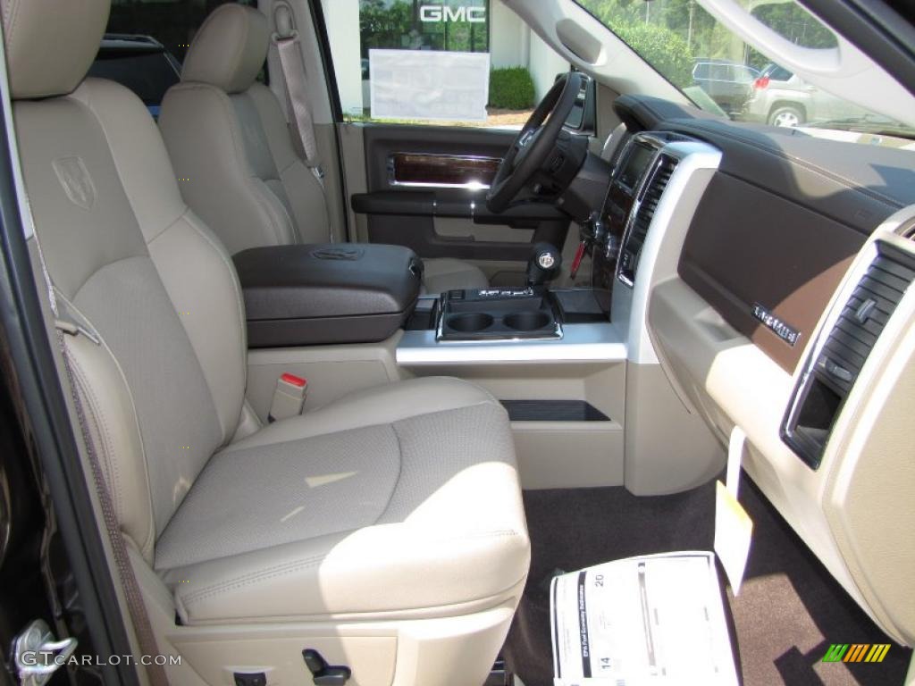 2011 Ram 1500 Laramie Crew Cab - Rugged Brown Pearl / Light Pebble Beige/Bark Brown photo #15