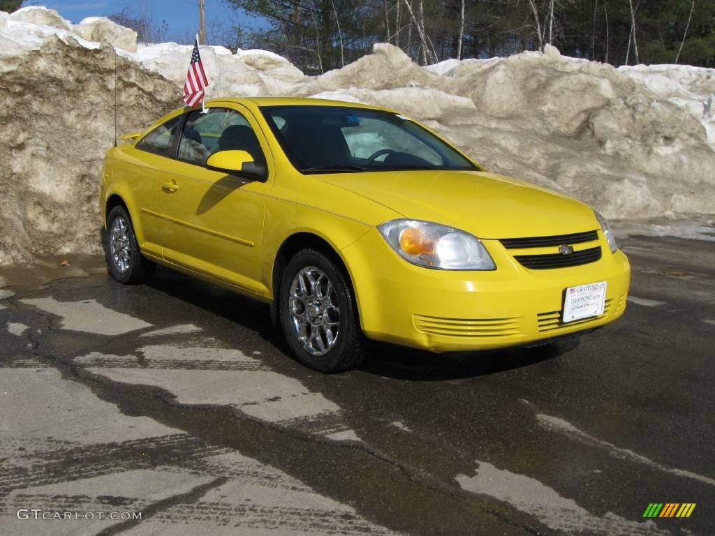 2005 Cobalt Coupe - Rally Yellow / Gray photo #1