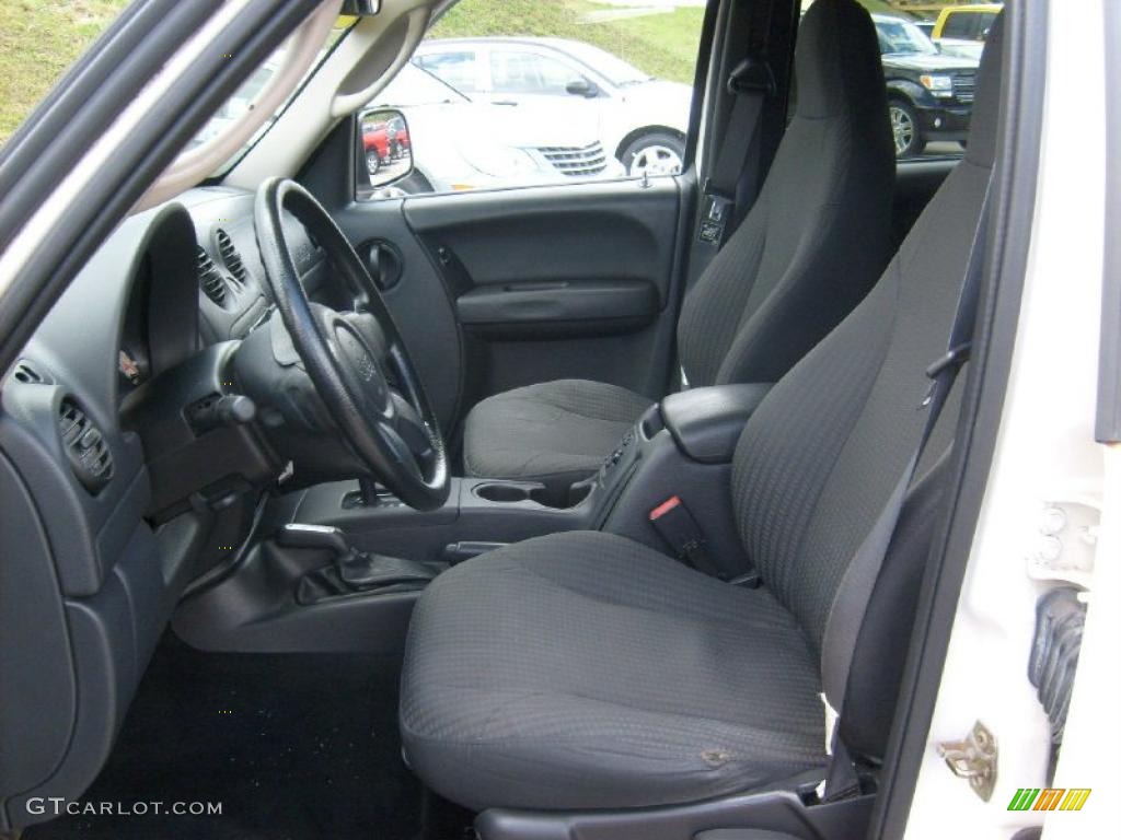 2003 Liberty Sport 4x4 - Stone White / Dark Slate Gray photo #10