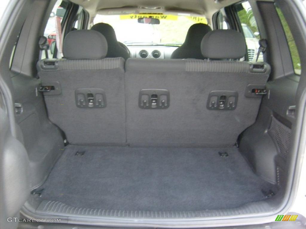2003 Liberty Sport 4x4 - Stone White / Dark Slate Gray photo #16