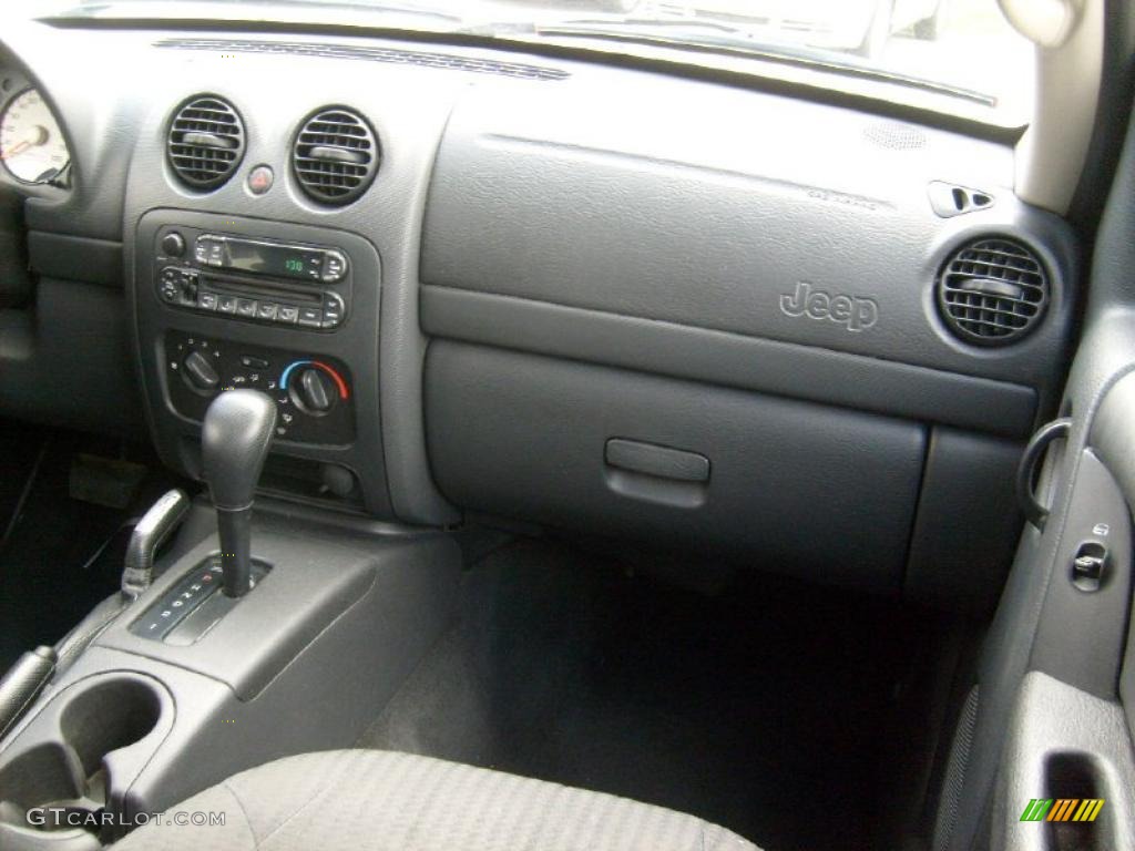 2003 Liberty Sport 4x4 - Stone White / Dark Slate Gray photo #18