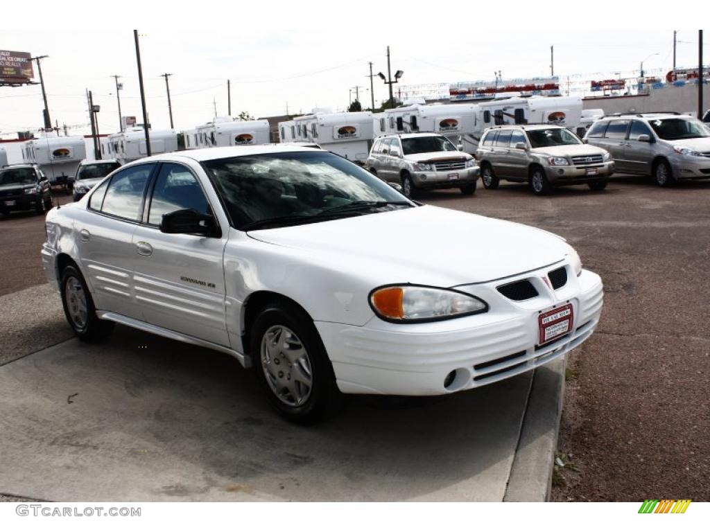 2000 Grand Am SE Sedan - Arctic White / Dark Pewter photo #3